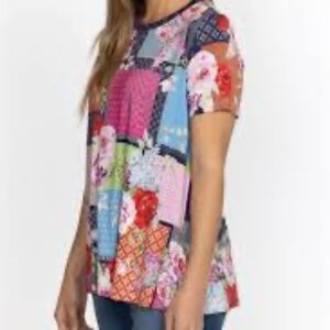 Johnny Was The Janie Favorite short sleeve crew neck swing tee M floral patch
